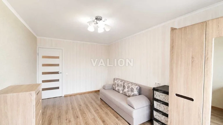 Продаж 1-к квартири, Левка Лук'яненка 1д (Маршала Тимошенка)