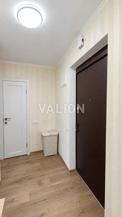 Продаж 1-к квартири, Левка Лук'яненка 1д (Маршала Тимошенка)