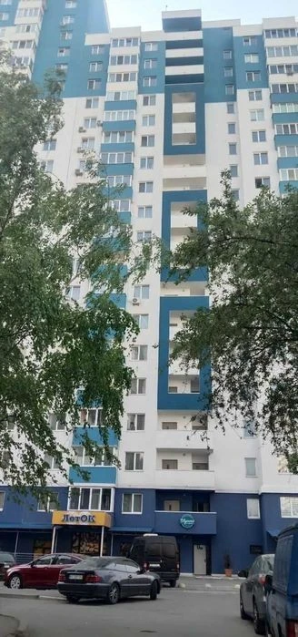 1к - 40м2-з гардеробною "АВТОНОМНЕ ОПАЛЕННЯ! Київ вул. Стеше