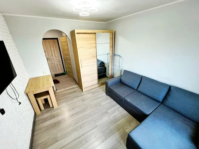 Продам1 ком.квартиру-смарт с ремонтом по пр.Слобожанскому 1