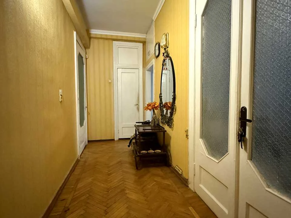 Квартира. Одесса, Ришельевская ул. (Ленина улица)
