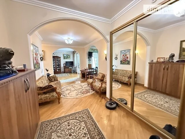 Sale of 3-room apartment 96.3 sq. m on Academician Vernadsky Blvd.