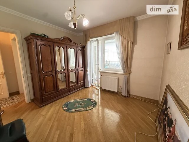 Sale of 3-room apartment 96.3 sq. m on Academician Vernadsky Blvd.
