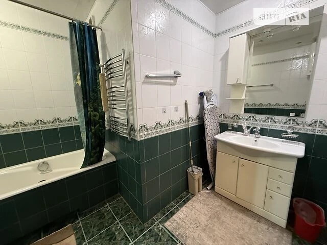 Sale of 3-room apartment 96.3 sq. m on Academician Vernadsky Blvd.