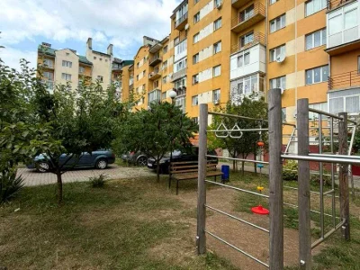 Квартира. Ивано-Франковск, Александра Довженко ул.
