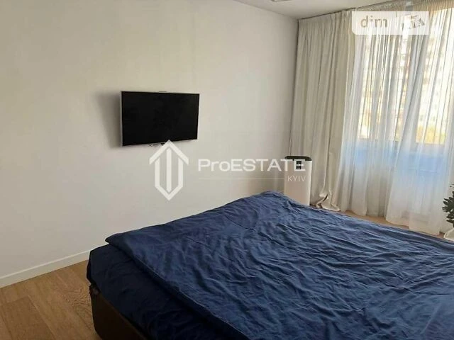 Продаж 3к квартири 130 кв. м на вул. Олександри Екстер 9 • I