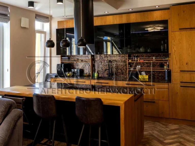 Apartment. Kyiv, Regeneratorna St., 4 k