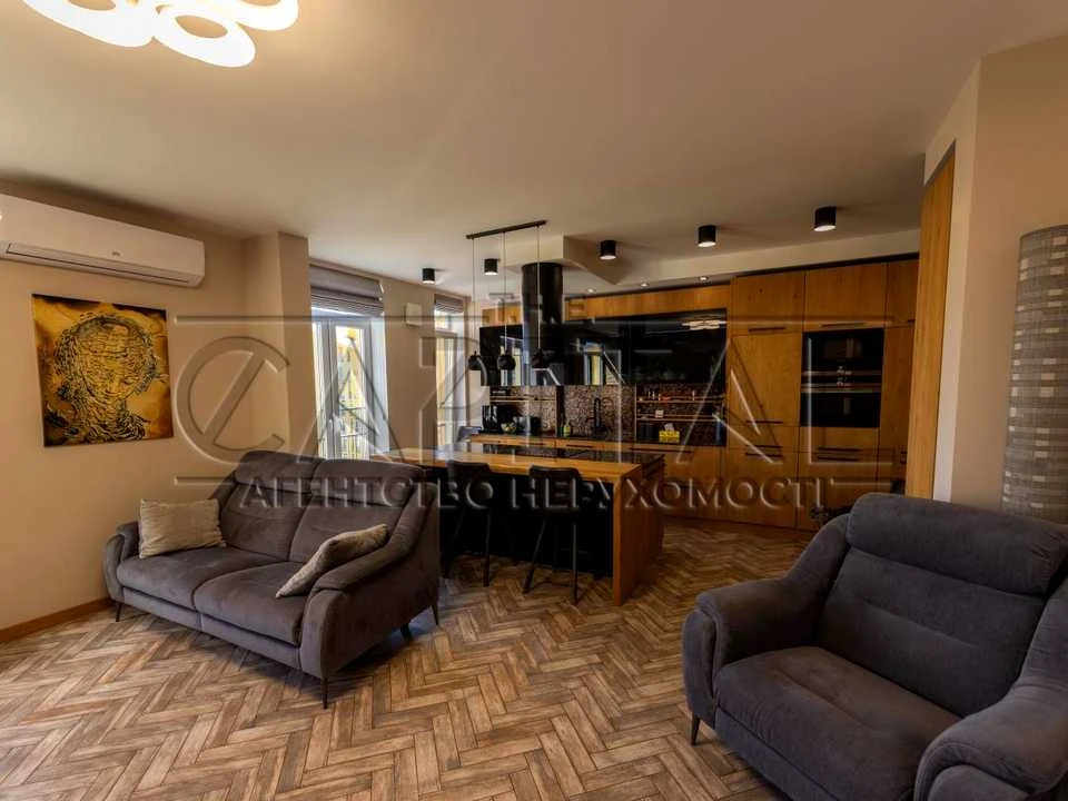 Apartment. Kyiv, Regeneratorna St., 4 k