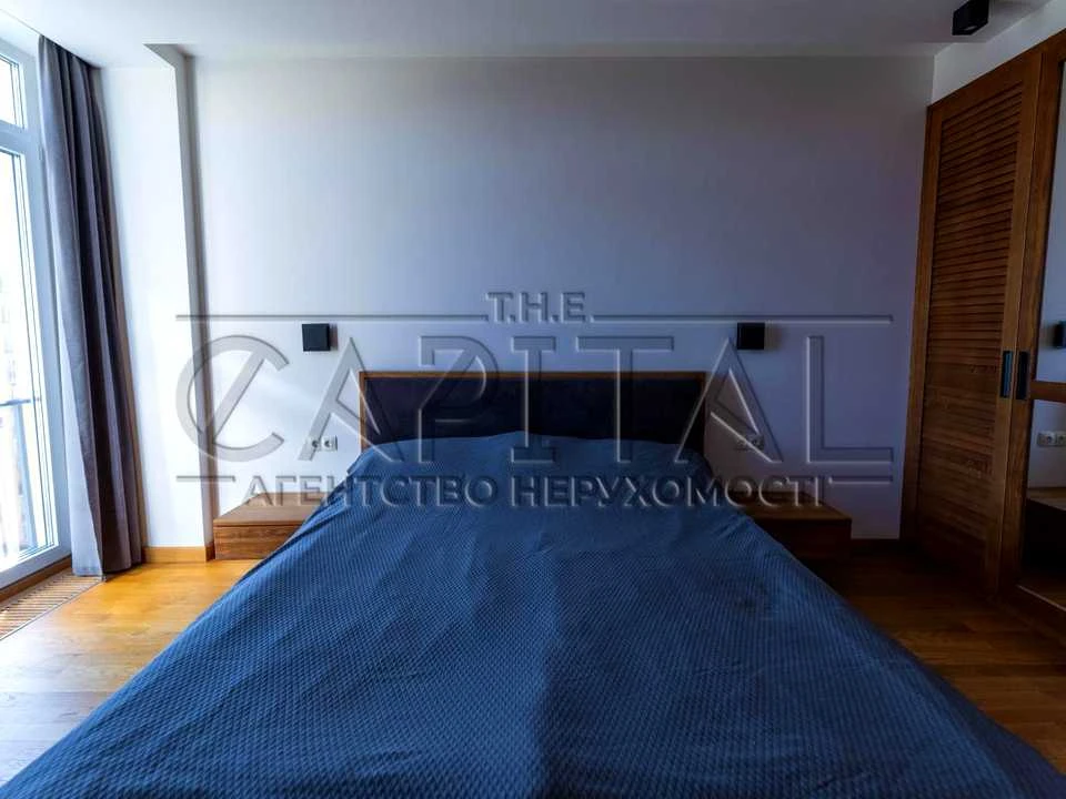 Apartment. Kyiv, Regeneratorna St., 4 k