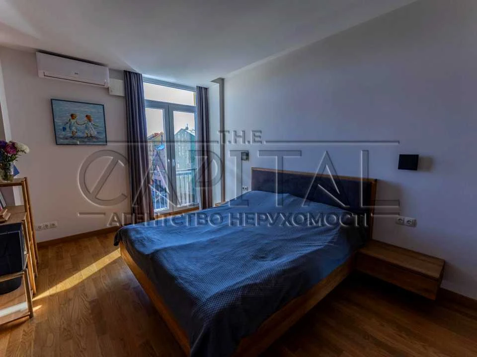 Apartment. Kyiv, Regeneratorna St., 4 k
