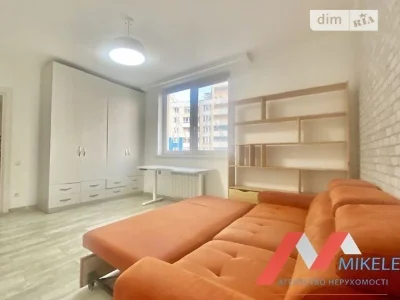 Продаж 2к квартири 78.2 кв. м на вул. Авіаконструктора Ігоря