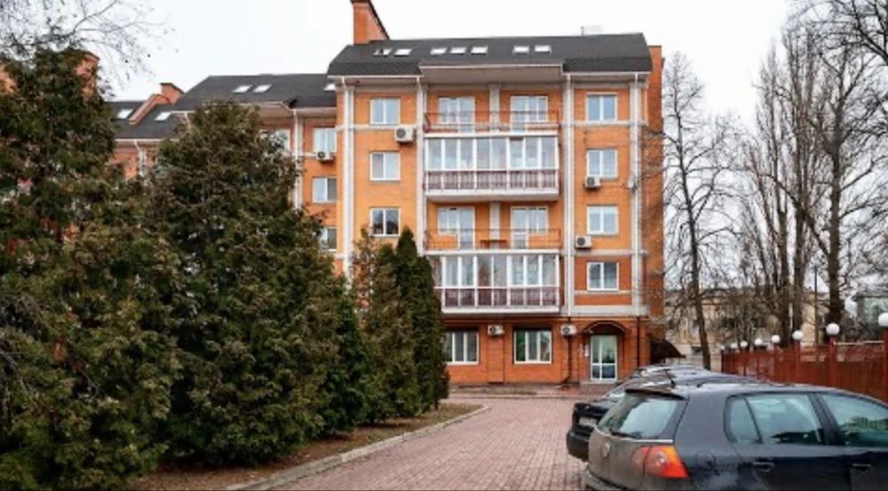 Продам  3-х кімнатну квартиру