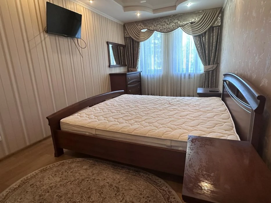 Продам  3-х кімнатну квартиру