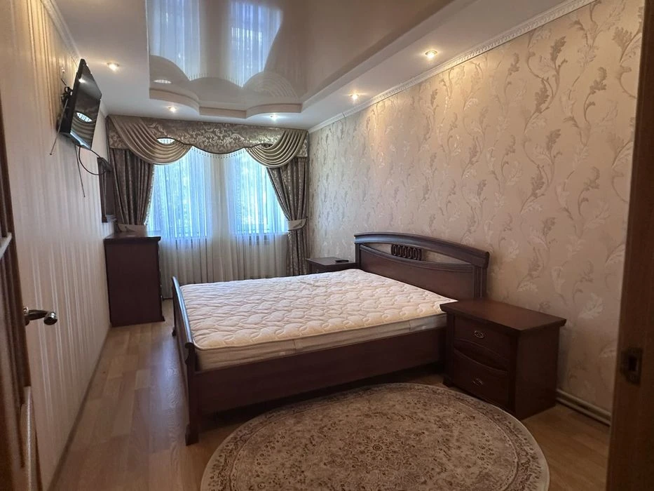 Продам  3-х кімнатну квартиру