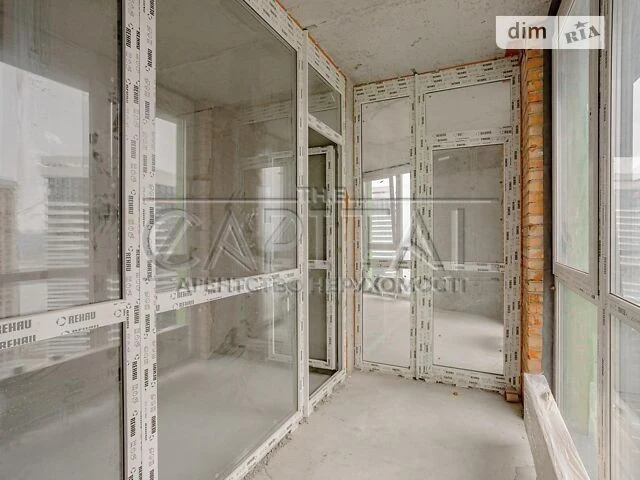 For sale 2-room apartment 68 sq. m on Dniprovska embankment 13 • ID 3469