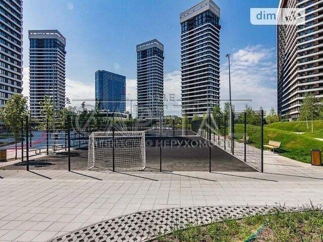 For sale 2-room apartment 68 sq. m on Dniprovska embankment 13 • ID 3469