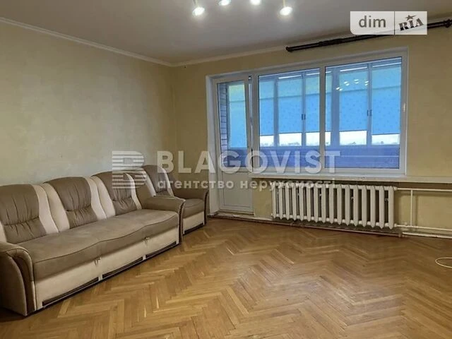 Sale of 4-room apartment 100 sq. m on 6A Staronavodnytska Street • I