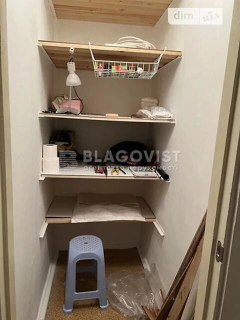 Sale of 4-room apartment 100 sq. m on 6A Staronavodnytska Street • I