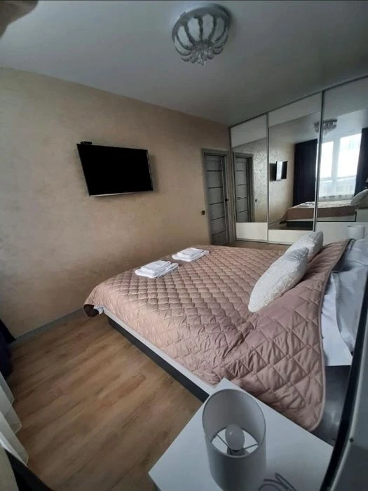 Продаємо квартиру з ремонтом 1кім+кухня студіо новобудова па