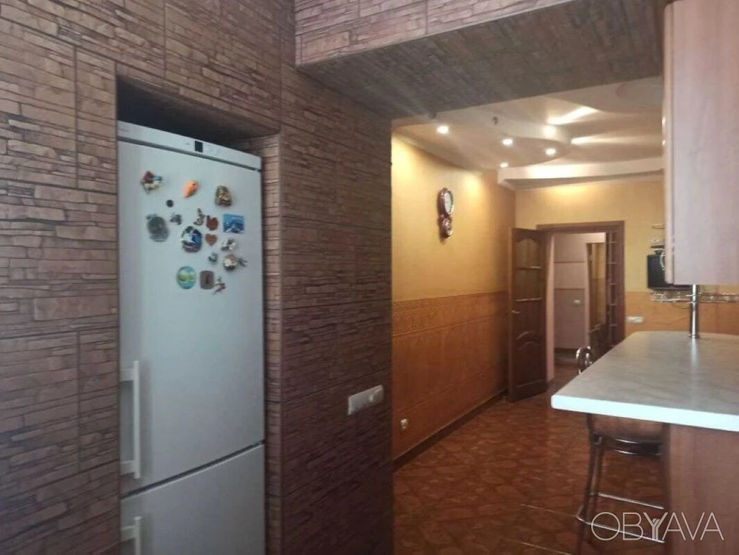 3-комнатная квартира, 107 кв. м