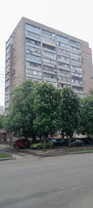 Продам 2 ком квартиру