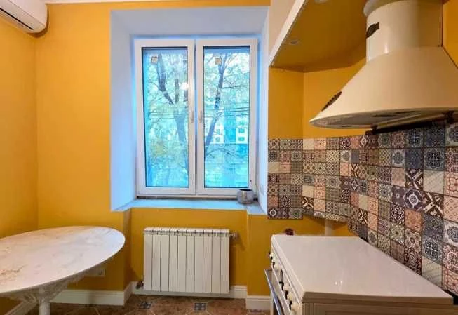 For sale 2-room apartment 75m2, Pavlovsky Maidan, metro station Istorichny
