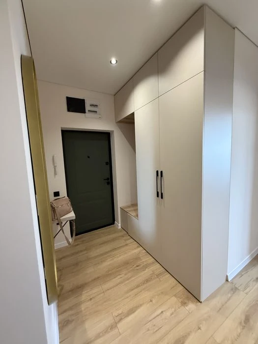 Продаж 2 кімнатноі квартири в центрі міста