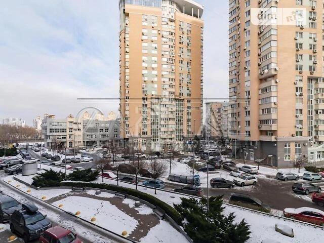 Продаж 3к квартири 100 кв. м на вул. Раїси Окіпної 18 • ID 3
