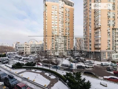 Продаж 3к квартири 100 кв. м на вул. Раїси Окіпної 18 • ID 3
