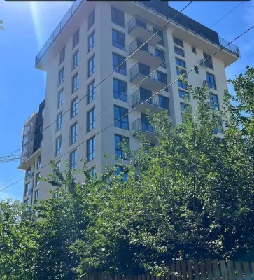 Продаж 3 кімнатної квартири у центрі
