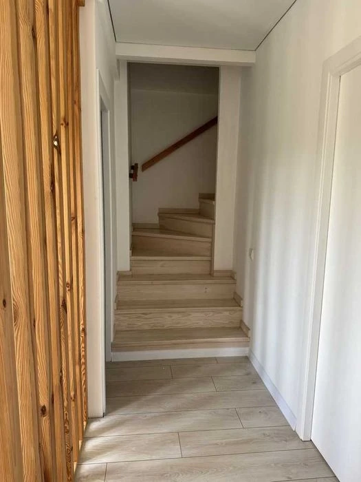 Продаж котеджу, Південно-Захід, 117000$ id46020
