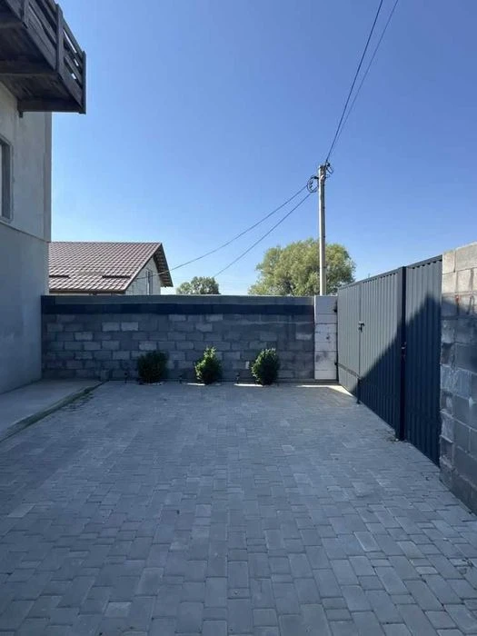 Продаж котеджу, Південно-Захід, 117000$ id46020