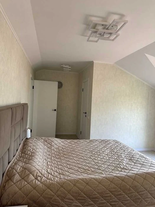 Продаж котеджу, Південно-Захід, 117000$ id46020