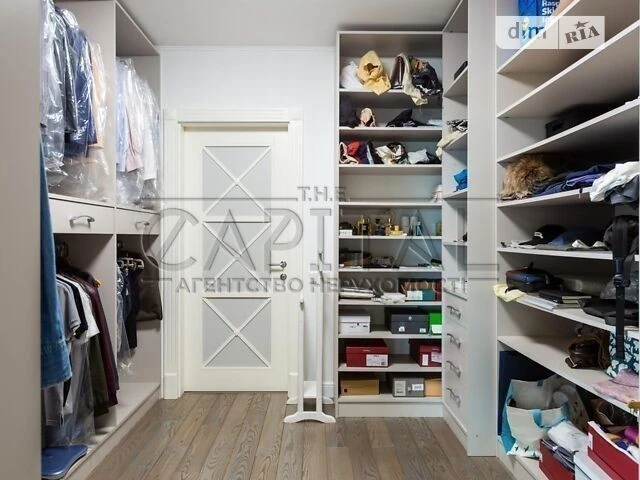 Sale of 4-room apartment 188 sq. m. on Yuliya Zdanovskaya Street 71-G •