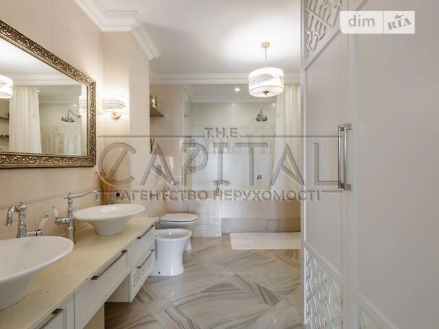 Sale of 4-room apartment 188 sq. m. on Yuliya Zdanovskaya Street 71-G •