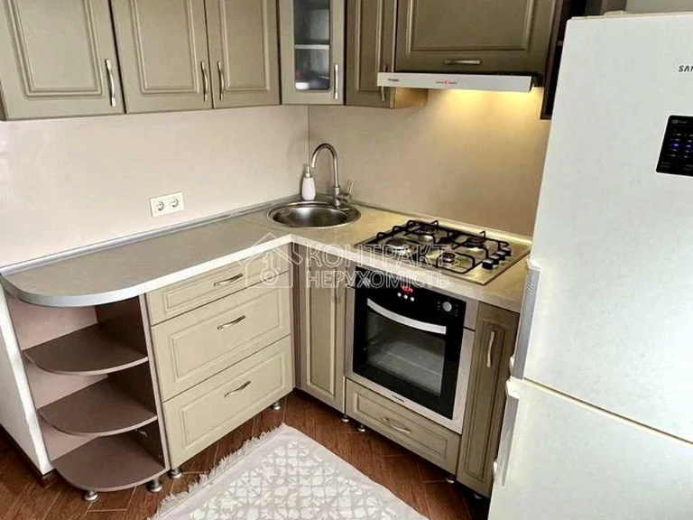 Apartment. Kharkiv, Zhitteradisny Lane. (Rzhevsky)