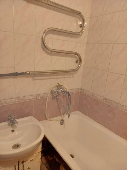 For sale 2-room apartment in Dorohozhychi, O. Teligi St. 21-A