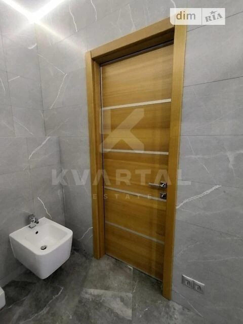 Продаж 2к квартири 67 кв. м на вул. Андрія Аболмасова 4 • ID