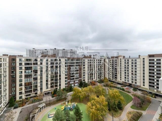 Продаж 2к квартири 43 кв. м на вул. Практична 4 • ID 3479702