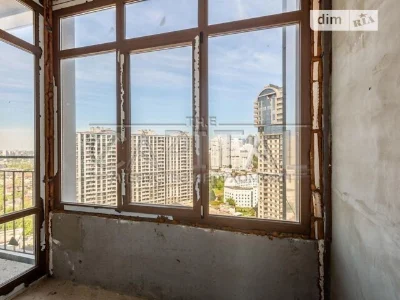 Sale of 3-room apartment 182 sq. m. on Andriy Verkhoglyada St. 16 •