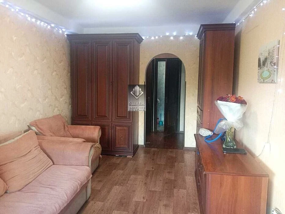 Продам 3-кімнатну квартиру по вул. Гоголя, Олександрівський