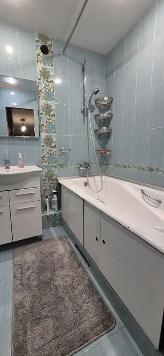Продам 2 кімнатну квартиру в центрі міста на Засумській 10а