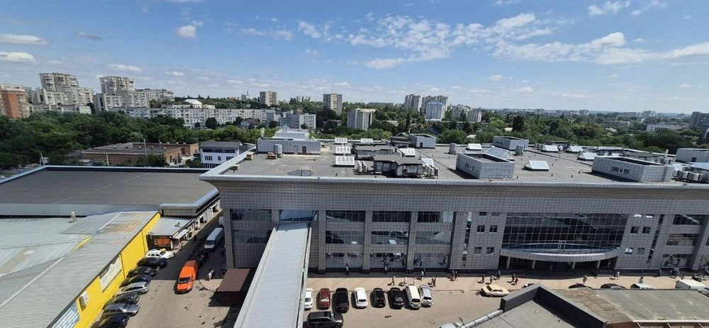 Продам 2 кімнатну квартиру в центрі міста на Засумській 10а