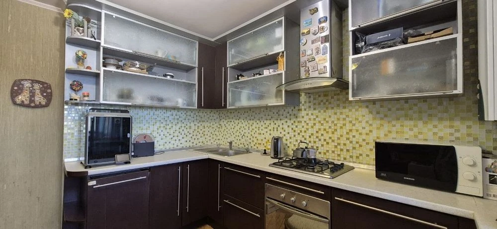 Продам 2 кімнатну квартиру в центрі міста на Засумській 10а