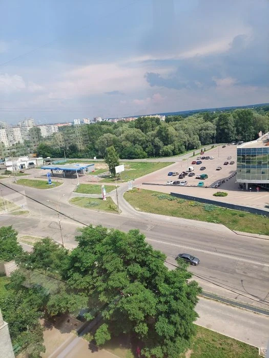 Продам велику 3 кімнатну  квартиру в Еспланаді навпроти Лави
