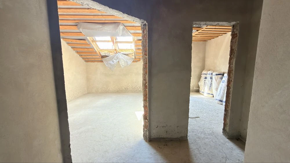 Продаж 1-го зданого сирця в новобудові.