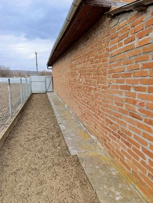 Продаж хорошого будинку