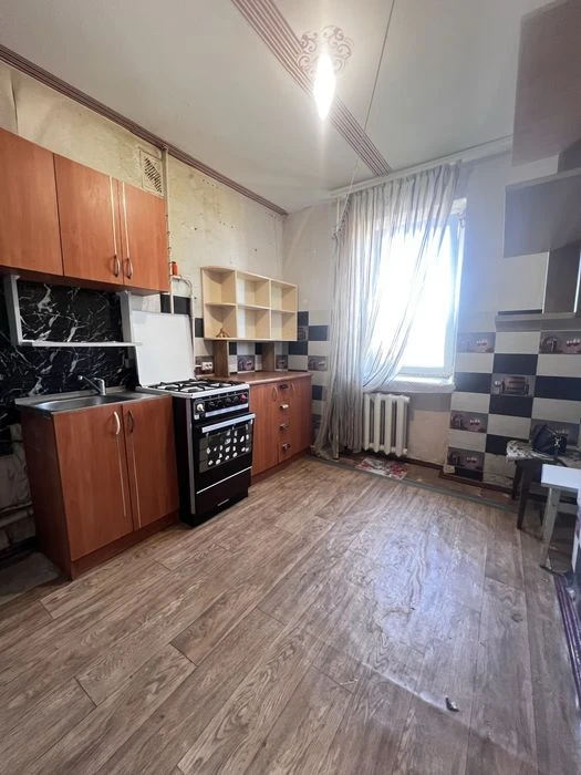 Продам 3 кім кв цегляний будинок центр міста