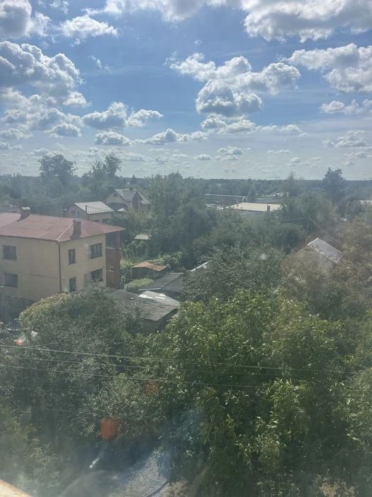 Продаж 2 кімнатноі квартири вул Шевченка (Рясне 1)