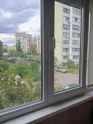 Милославская 19 Продажа трёхкомнатная 2 эт, 66туе